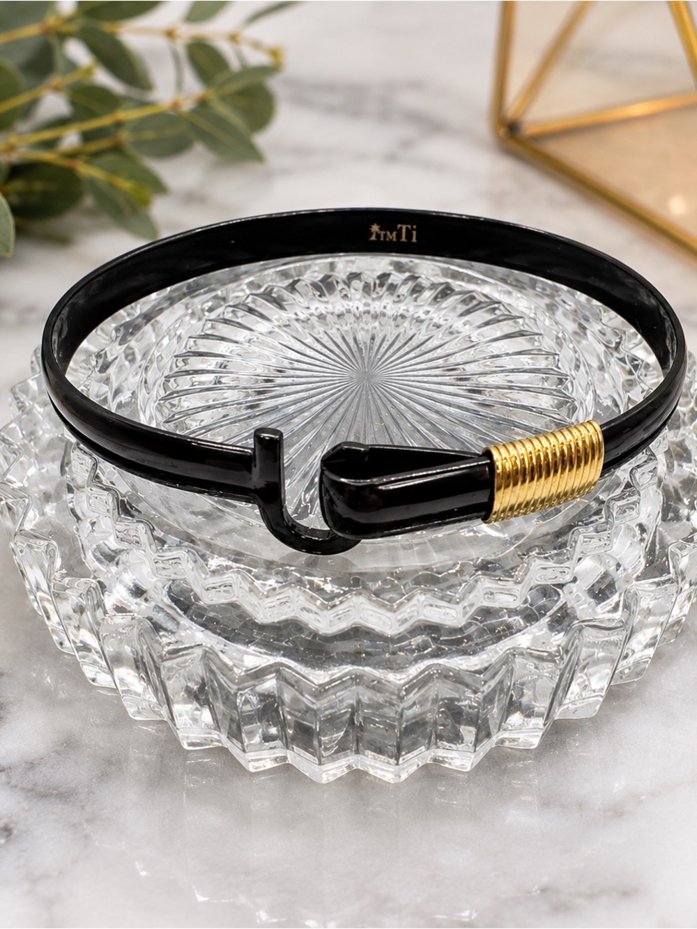 Hook Co Black titanium Gold Wrap Caribbean Hook Bracelet